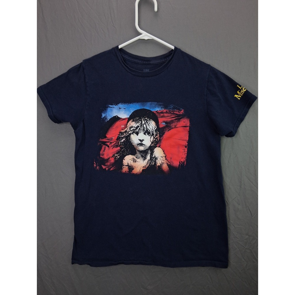Les Miserables Graphic T-Shirt Mens Small Navy Blue Good Broadway Musical Tee